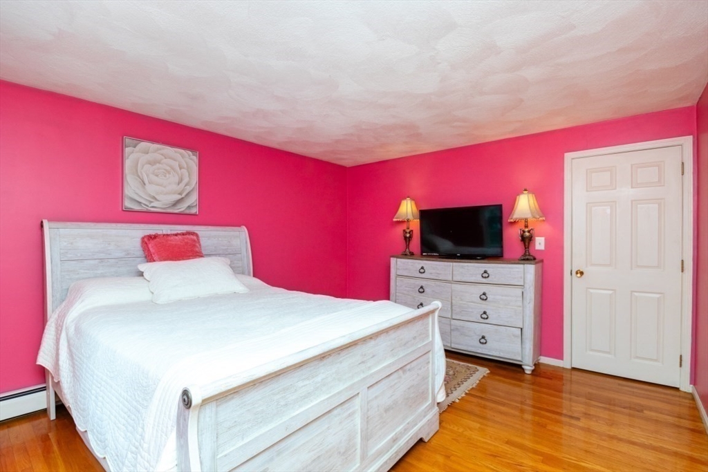 33 Berkeley Road North Andover, MA 01845 - Photo 37 of 42