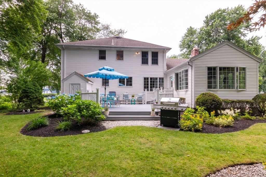 33 Berkeley Road North Andover, MA 01845 - Photo 6 of 42