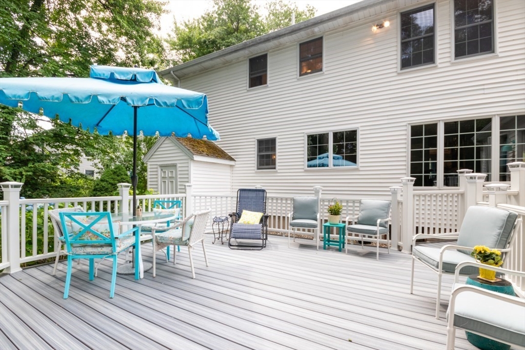 33 Berkeley Road North Andover, MA 01845 - Photo 9 of 42