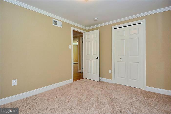 911 Riva Ridge Drive Great Falls, VA 22066 - Photo 17 of 30 Bedroom