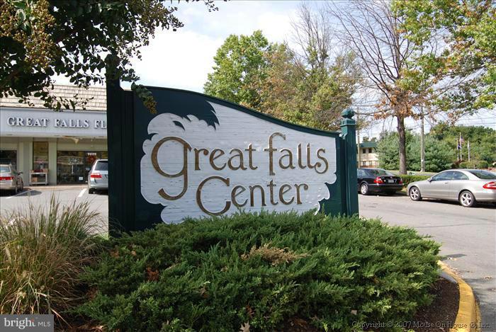 911 Riva Ridge Drive Great Falls, VA 22066 - Photo 28 of 30 Community