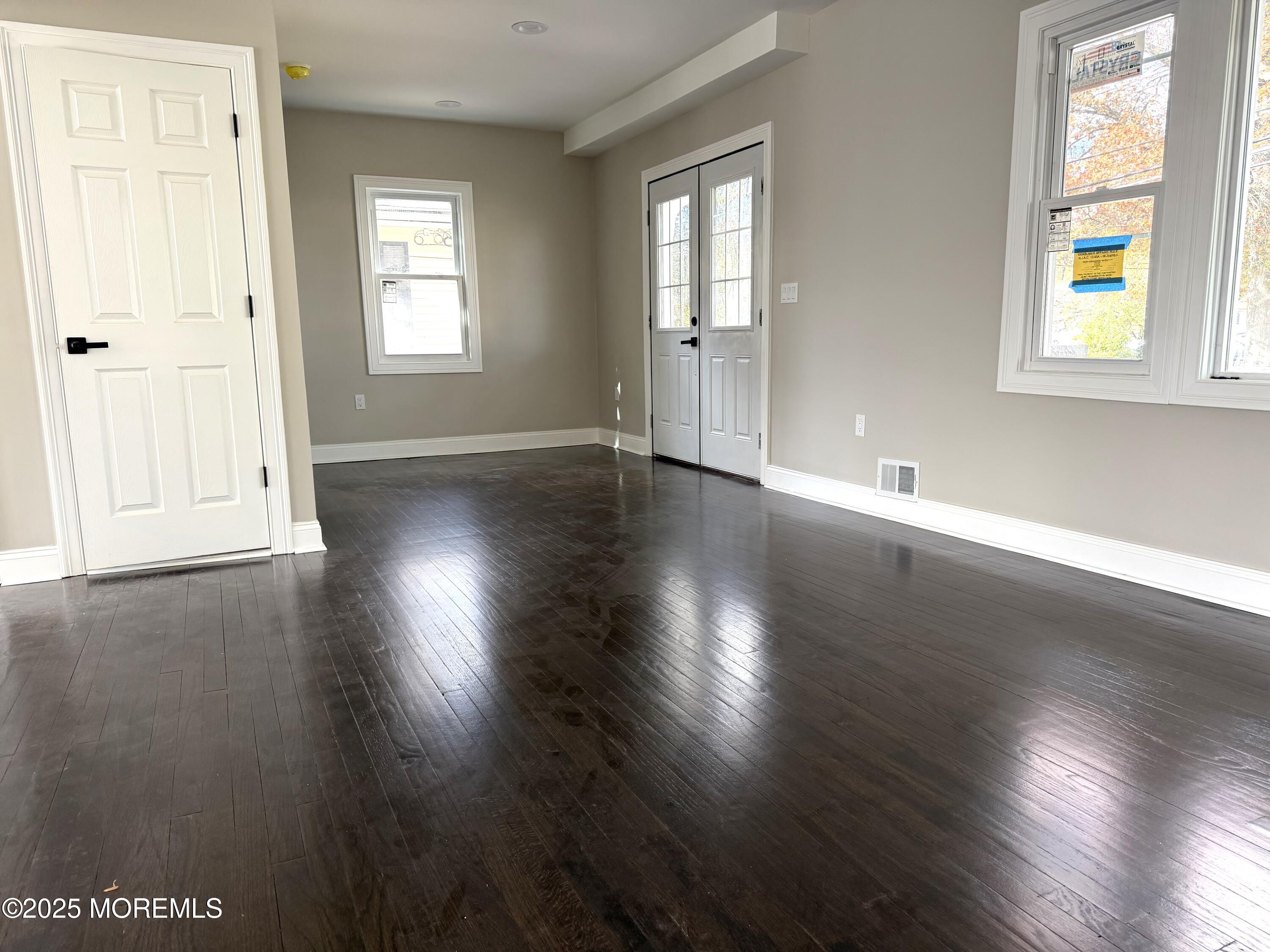 154 Atlantic Avenue Long Branch, NJ 07740 - Photo 2 of 23 IMG_9171