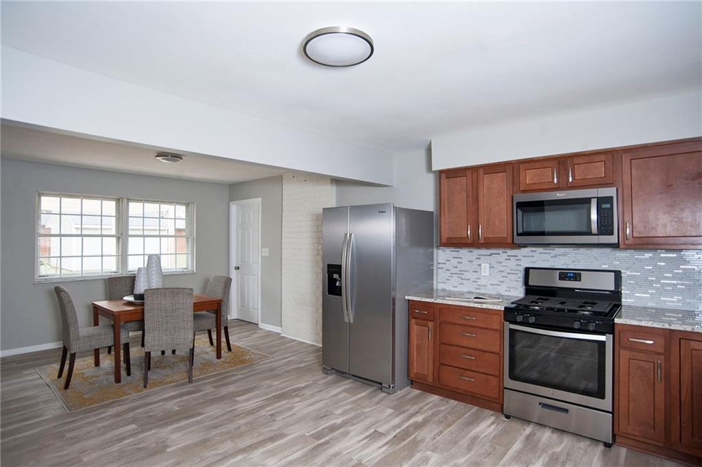 601 Hopkins Road Indianapolis, IN 46229 - Photo 7 of 26