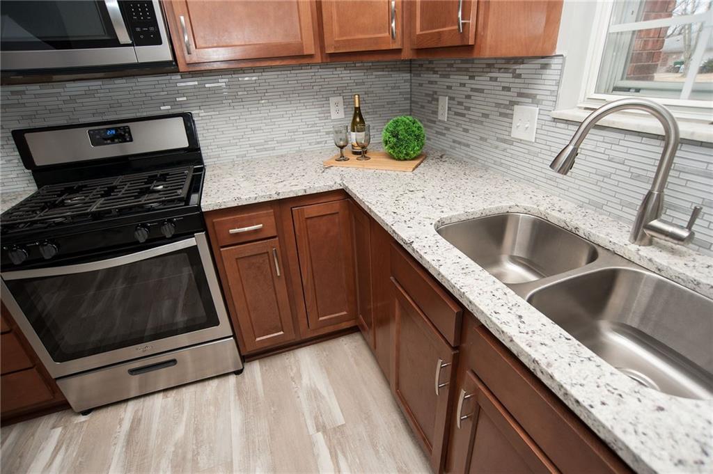 601 Hopkins Road Indianapolis, IN 46229 - Photo 8 of 26