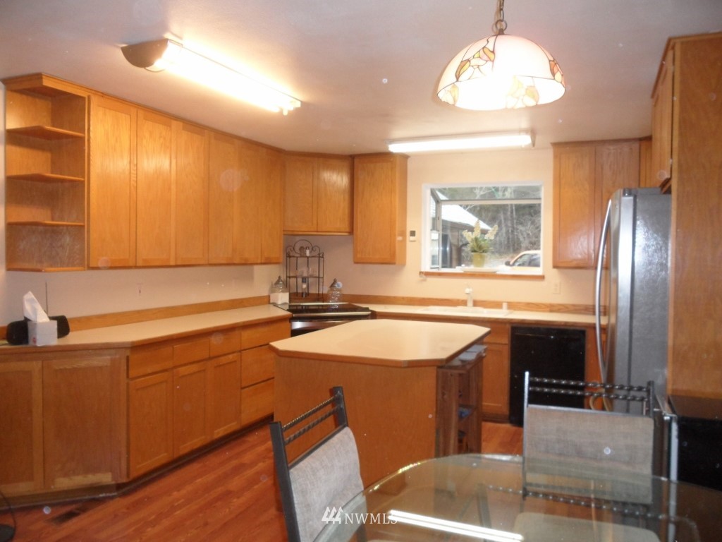 3815 Wishkah Road Aberdeen, WA 98520 - Photo 7 of 24 Gallery Image 7