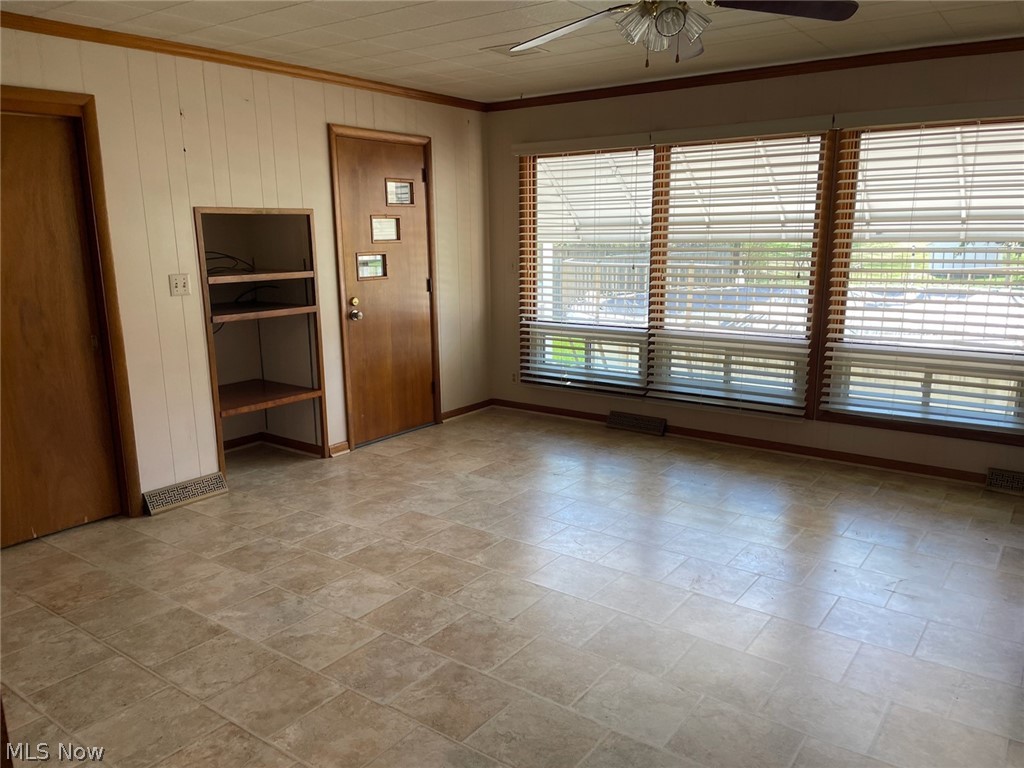 357 Ewing Road Youngstown, OH 44512 - Photo 8 of 18 Gallery Image 8