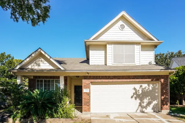 a view of a house with a outdoor space