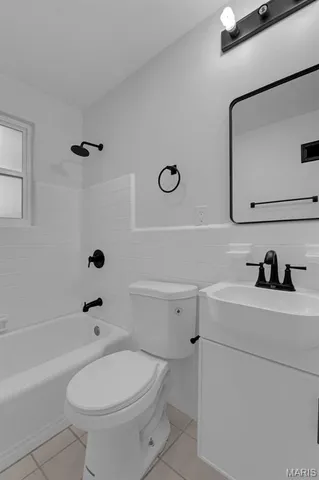 $274,900 | 4600 Nelson Drive, Northwoods, MO 63121