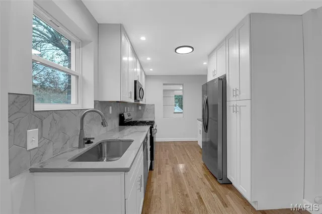 $274,900 | 4600 Nelson Drive, Northwoods, MO 63121