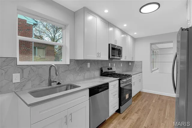 $274,900 | 4600 Nelson Drive, Northwoods, MO 63121