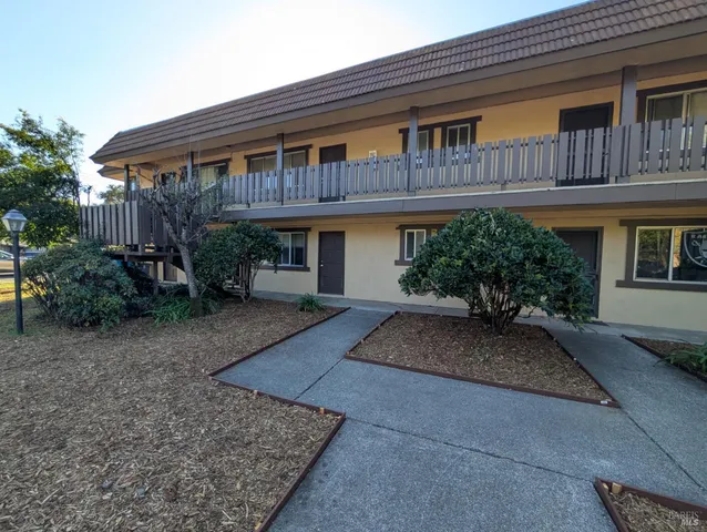 $3,995,000 | 6015 Montecito Boulevard, Santa Rosa, CA 95409