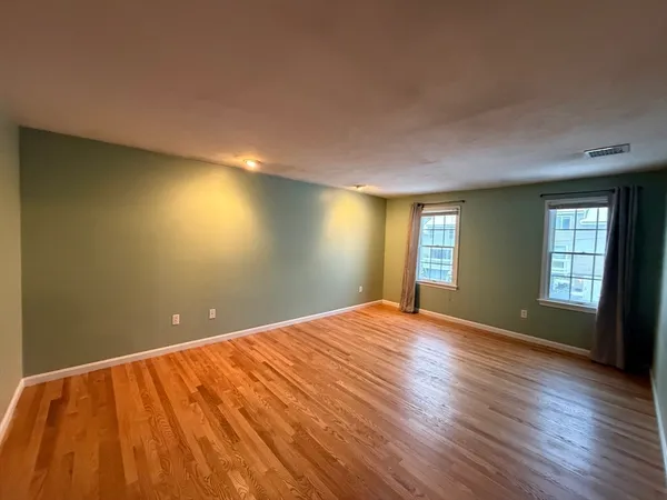 $4,600 | 25 Wren Terrace, Quincy, MA 02169