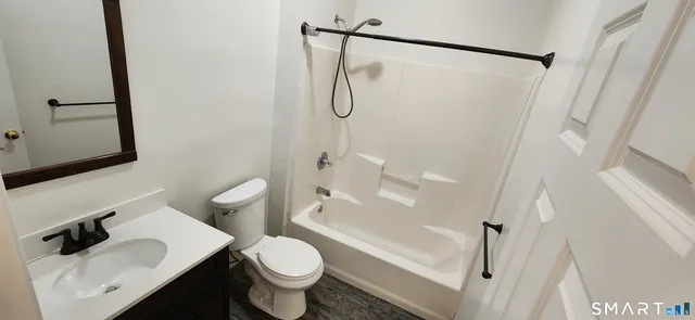 $1,795 | 24 Meadow Street, Unit 1, Wallingford, CT 06492