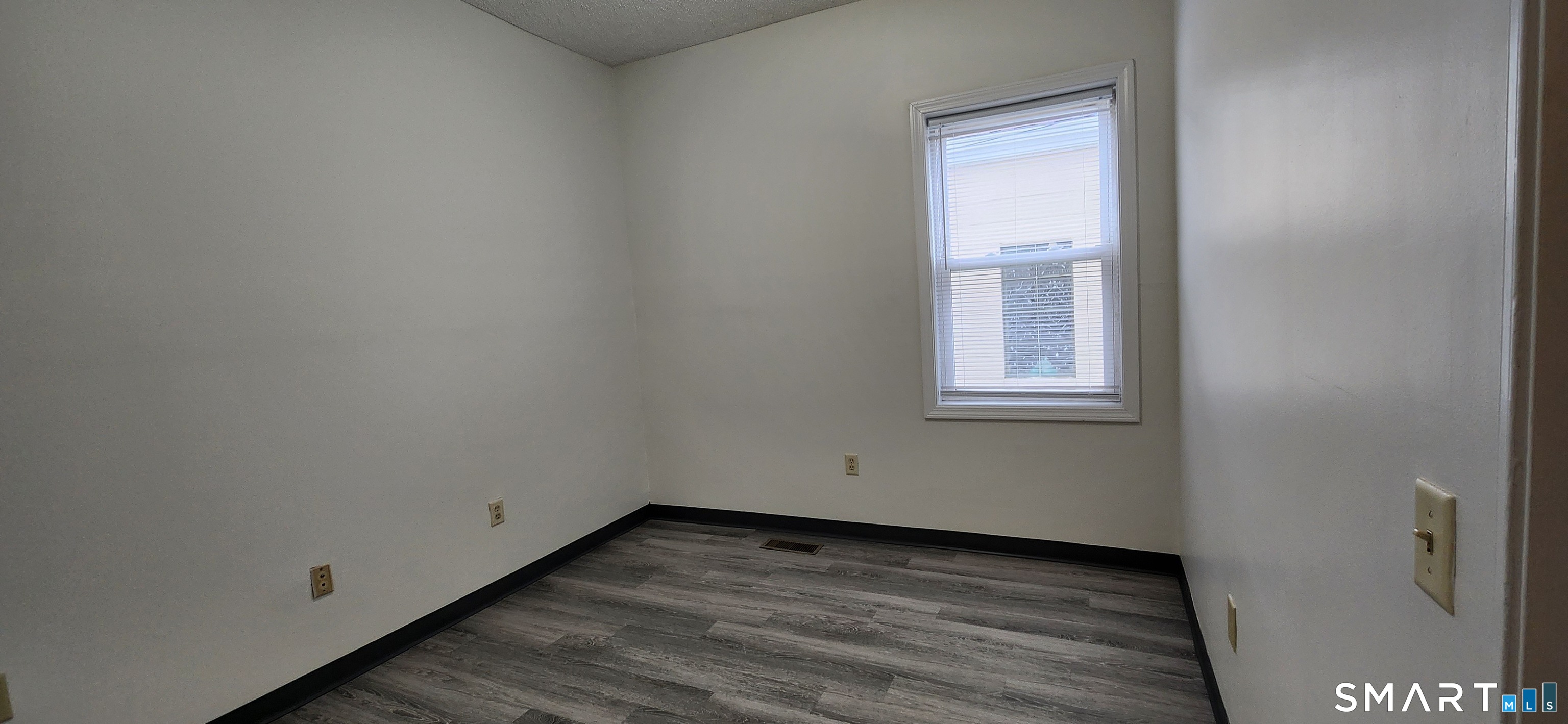 24 Meadow Street, Unit 1 Wallingford, CT 06492 - Photo 15 of 17