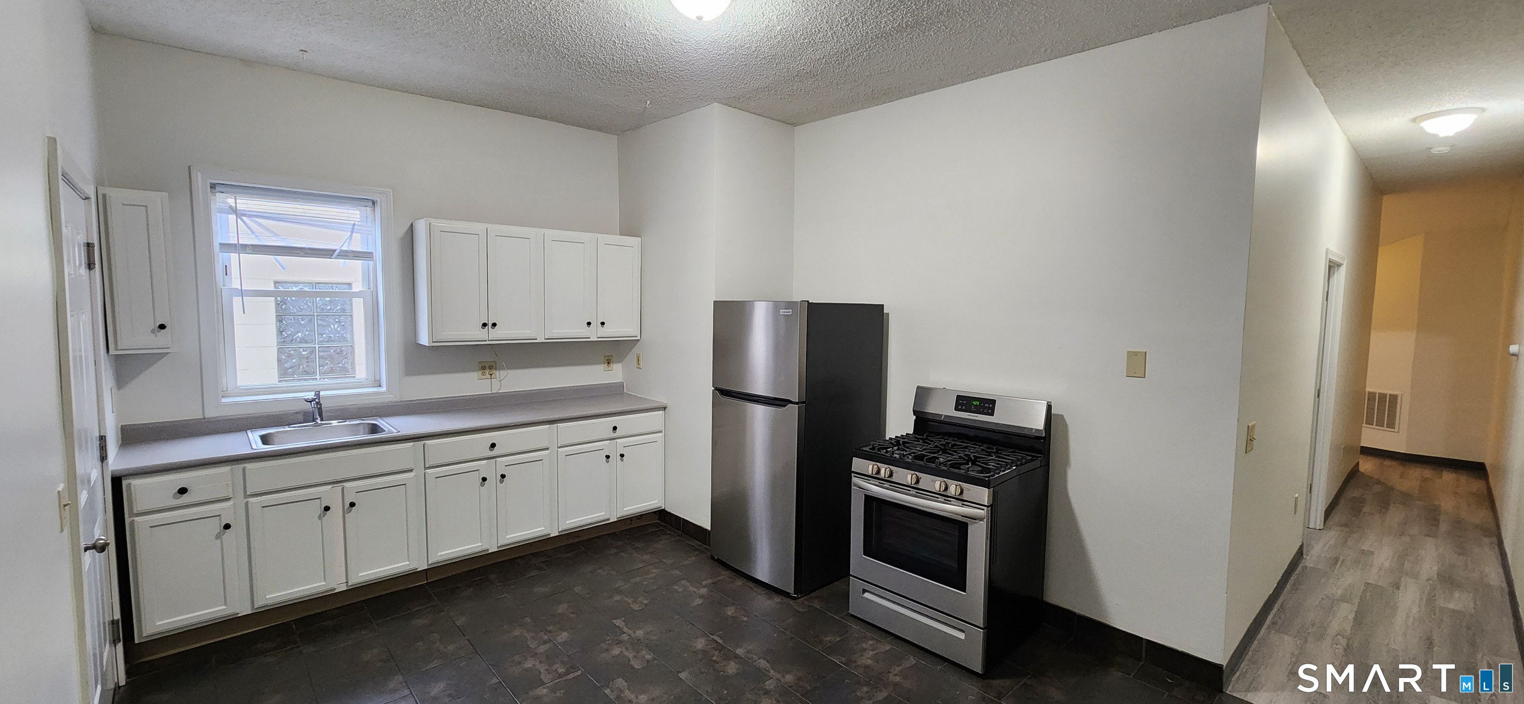 24 Meadow Street, Unit 1 Wallingford, CT 06492 - Photo 2 of 17