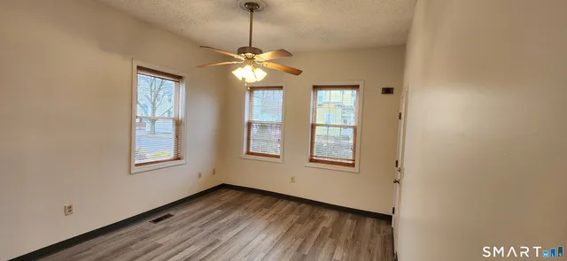 $1,795 | 24 Meadow Street, Unit 1, Wallingford, CT 06492