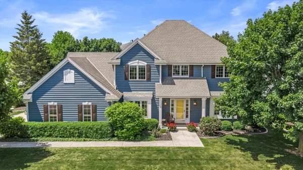 $724,900 | W72N447 Mulberry Avenue, Cedarburg, WI 53012
