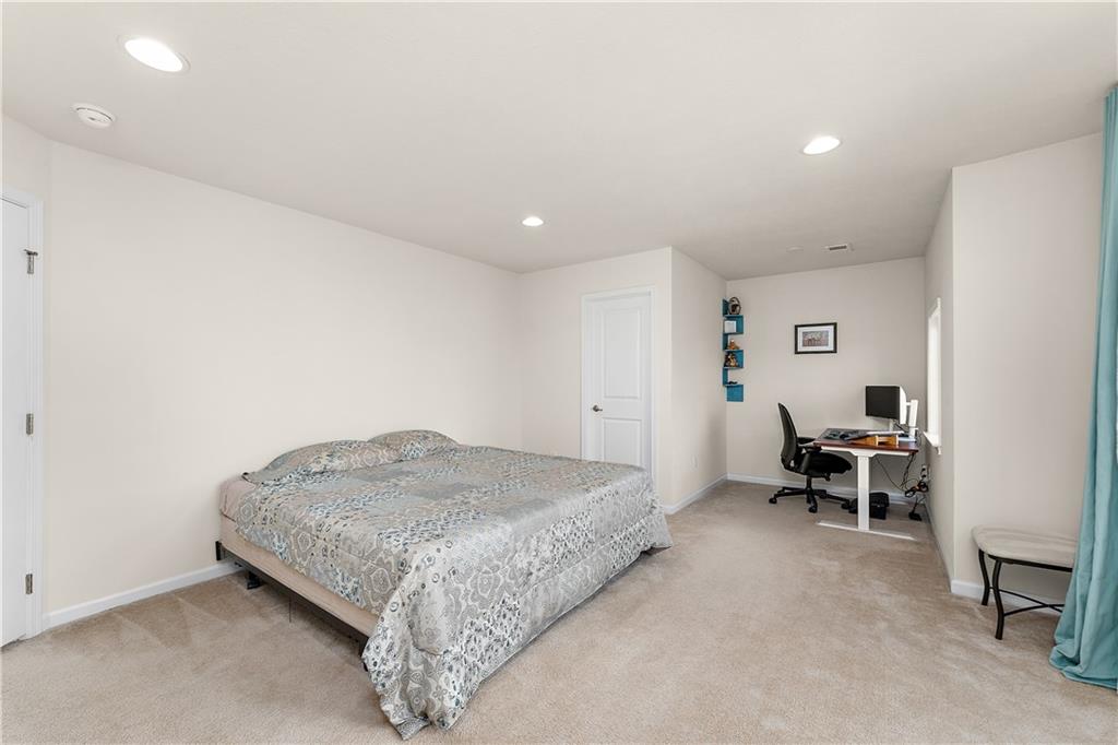 817 Oneida Circle Mars, PA 16046 - Photo 36 of 50 a bed room with a bed and a chair