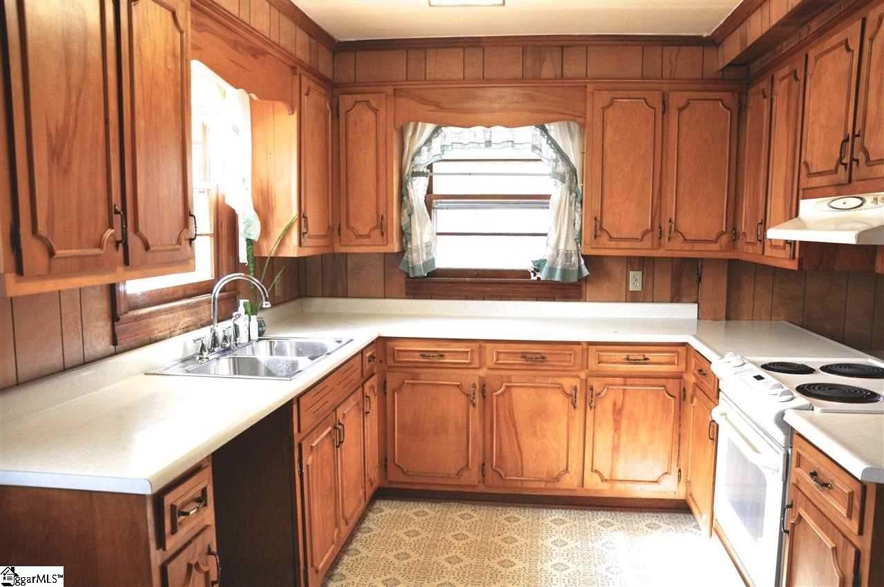 2471 Racing Road Greer, SC 29651 - Photo 2 of 4 Gallery Image 2