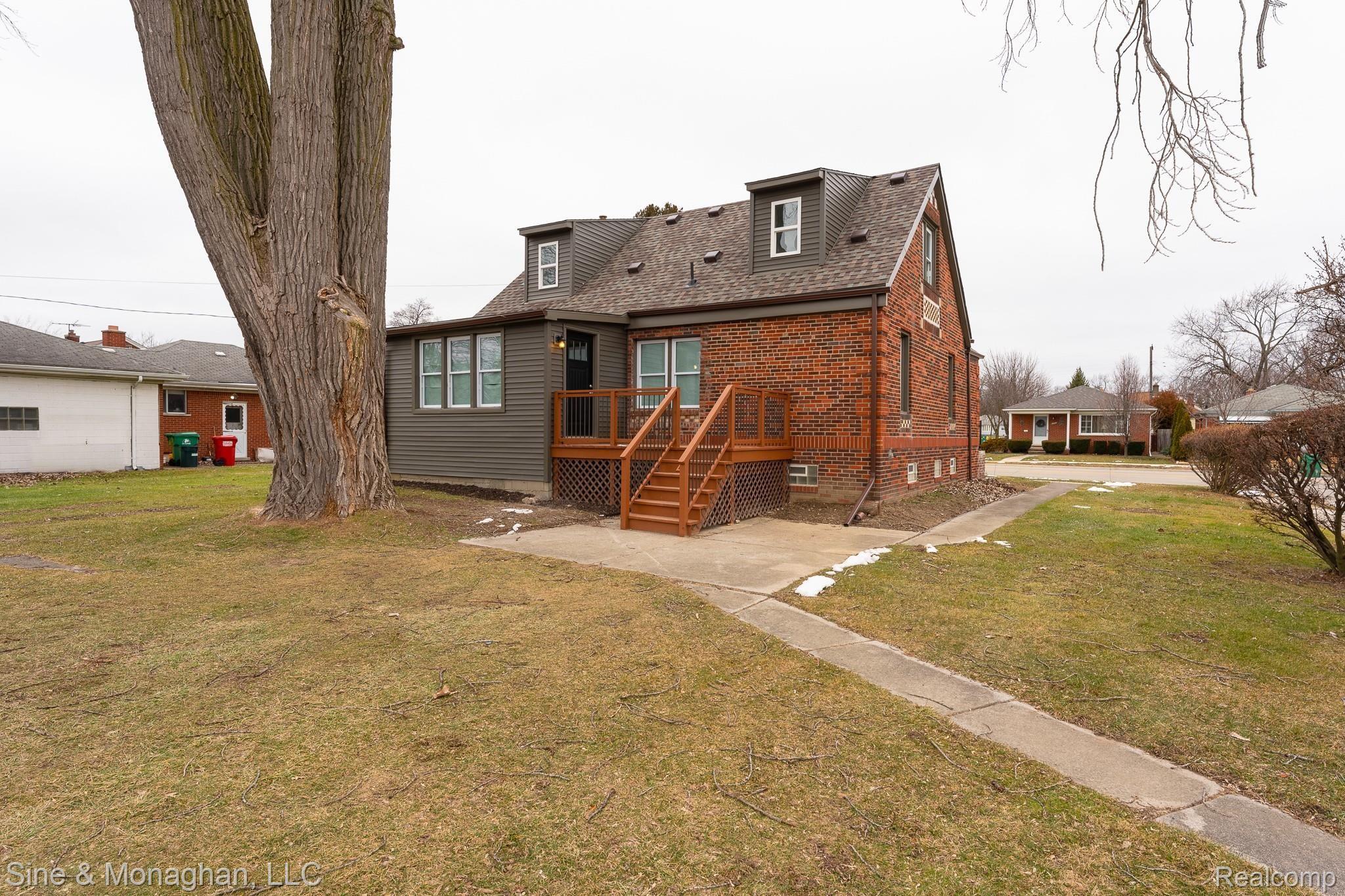 16906 Stephens Road Eastpointe, MI 48021 - Photo 31 of 35 16906 Stephens-5.jpg