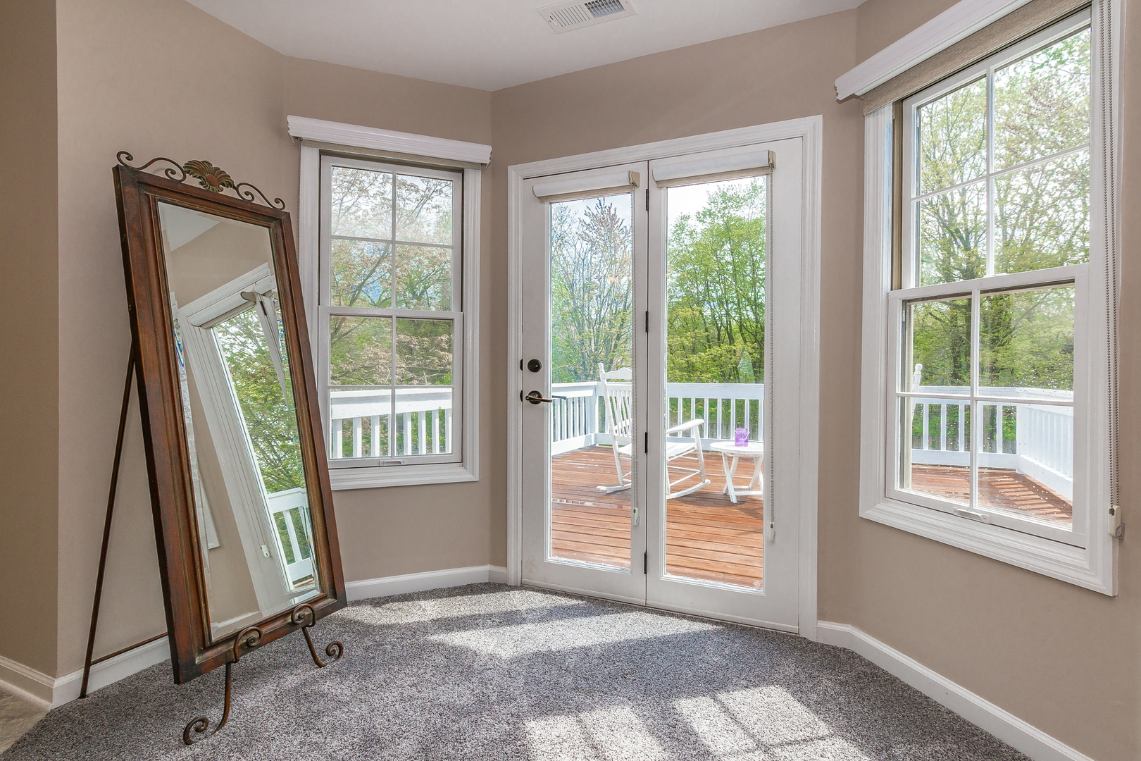 4703 Middle Road Gurnee, IL 60031 - Photo 17 of 37