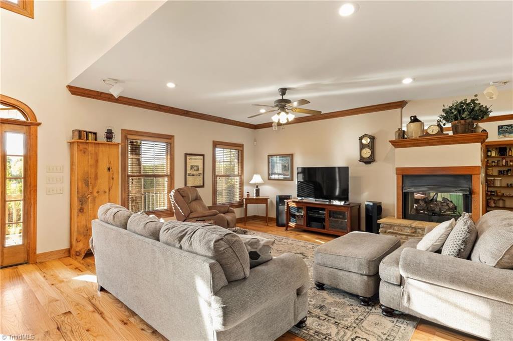 990 Warren Farm Road Walnut Cove, NC 27052 - Photo 6 of 50 Gallery Image 6