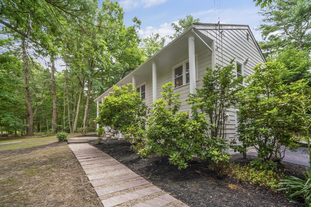 3 Prescott Road Sharon, MA 02067 - Photo 3 of 38 Gallery Image 3