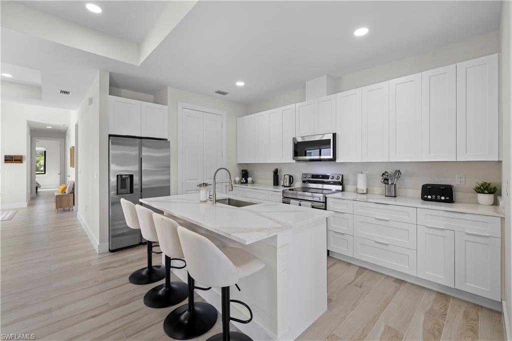 2533 Storter Avenue Naples, FL 34112 - Photo 14 of 48