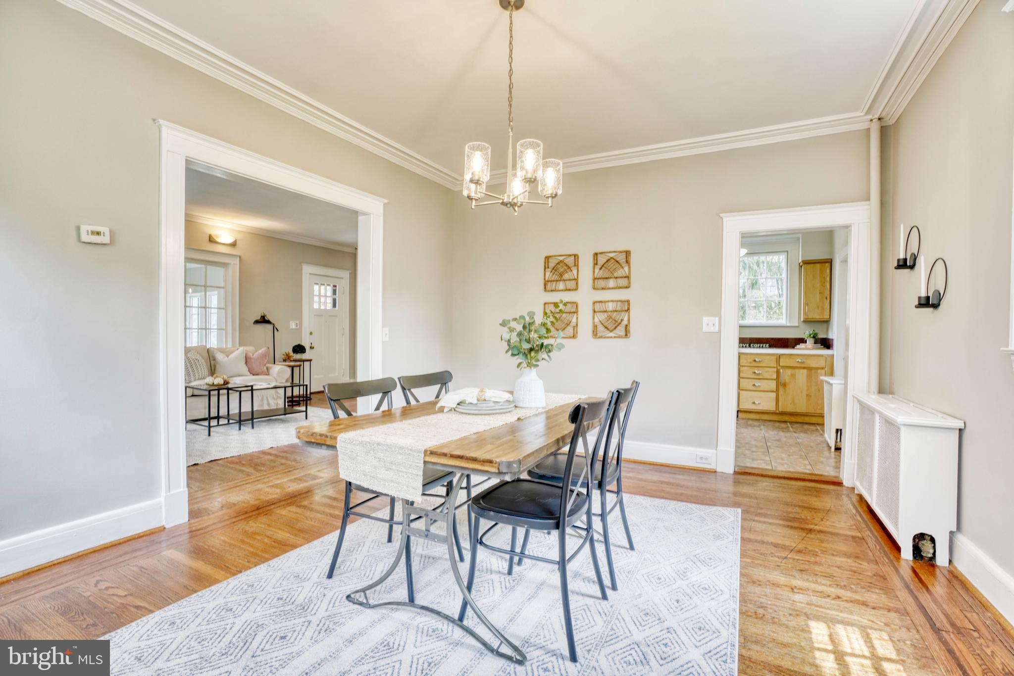 2409 Everton Road Baltimore, MD 21209 - Photo 11 of 37 Dining Room