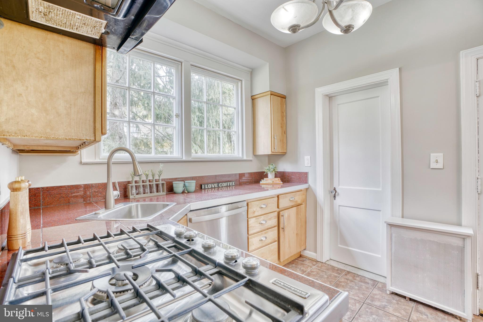 2409 Everton Road Baltimore, MD 21209 - Photo 14 of 37 Kitchen