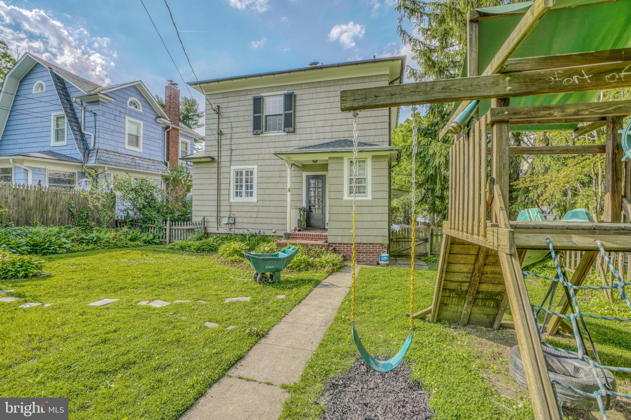 2409 Everton Road Baltimore, MD 21209 - Photo 32 of 37 Backyard