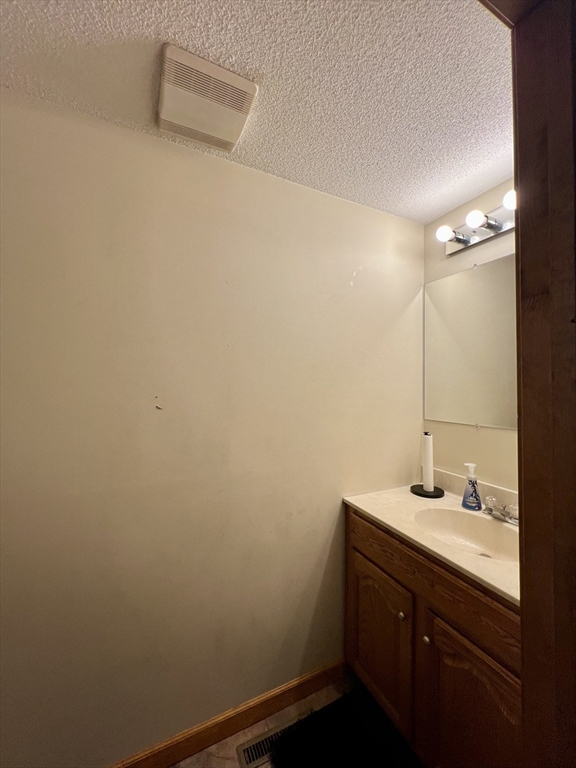 46-48 Kent Road Springfield, MA 01129 - Photo 23 of 24