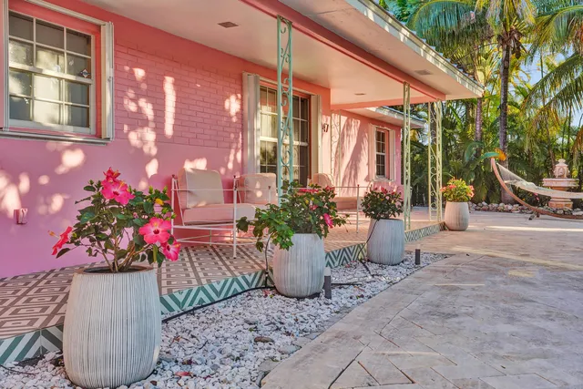 $1,795,000 | 247 Southeast 3rd Avenue, Delray Beach, FL 33483