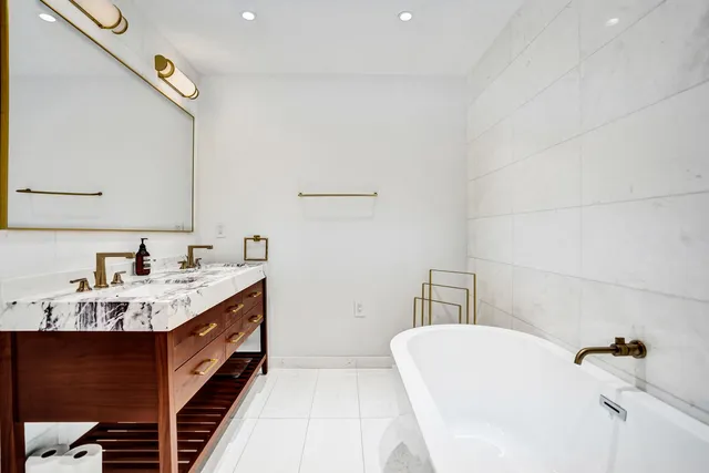 $1,795,000 | 247 Southeast 3rd Avenue, Delray Beach, FL 33483