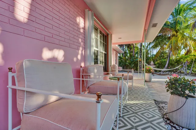 $1,795,000 | 247 Southeast 3rd Avenue, Delray Beach, FL 33483