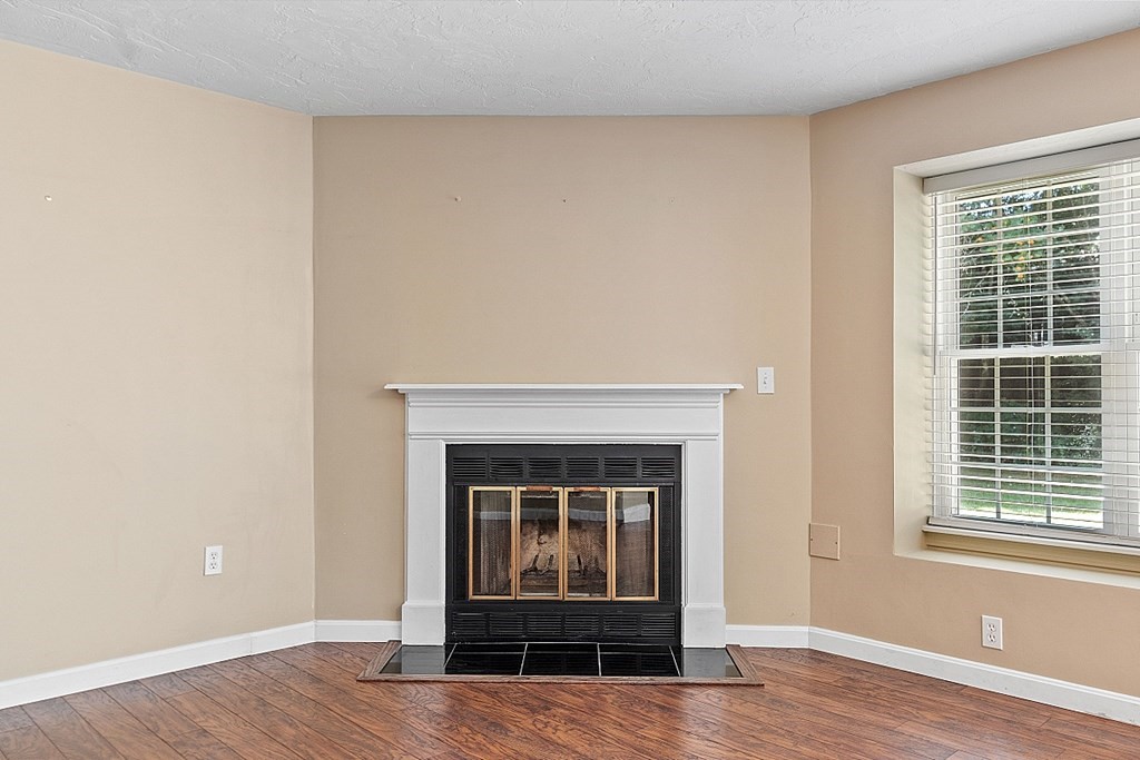 903 Ridgefield Circle, Unit C Clinton, MA 01510 - Photo 11 of 29 Gallery Image 11