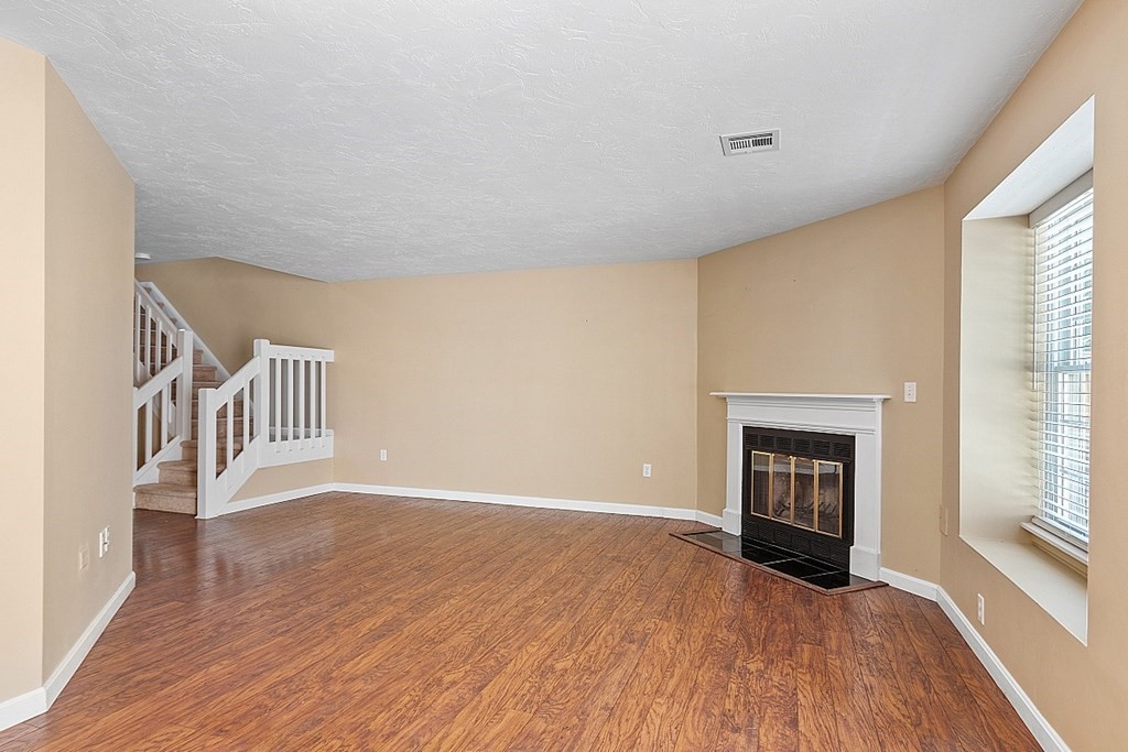 903 Ridgefield Circle, Unit C Clinton, MA 01510 - Photo 12 of 29 Gallery Image 12