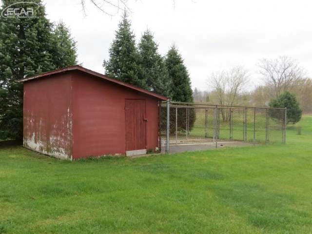 12364 North Genesee Road Clio, MI 48420 - Photo 28 of 34 21136952-27.JPG