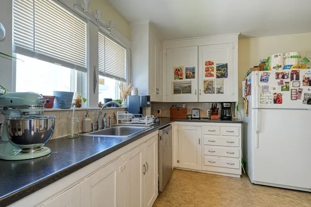 $1,098,000 | 109 Lexington Street, Watertown, MA 02472