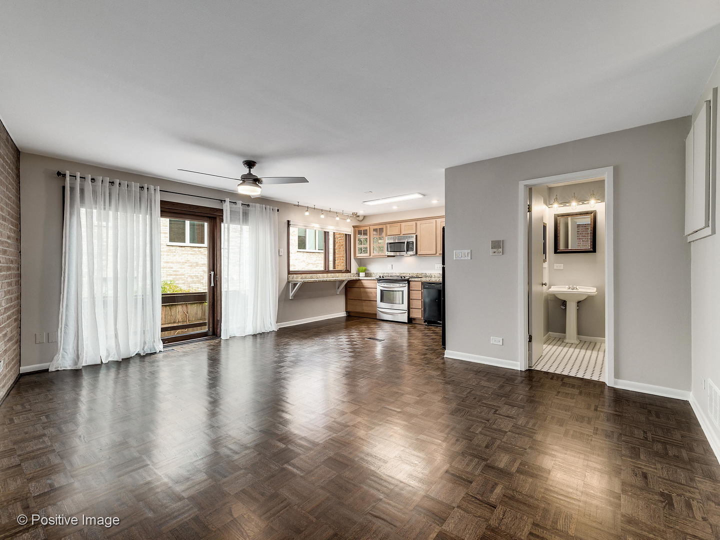 3719 Haas Avenue Riverside, IL 60546 - Photo 8 of 32
