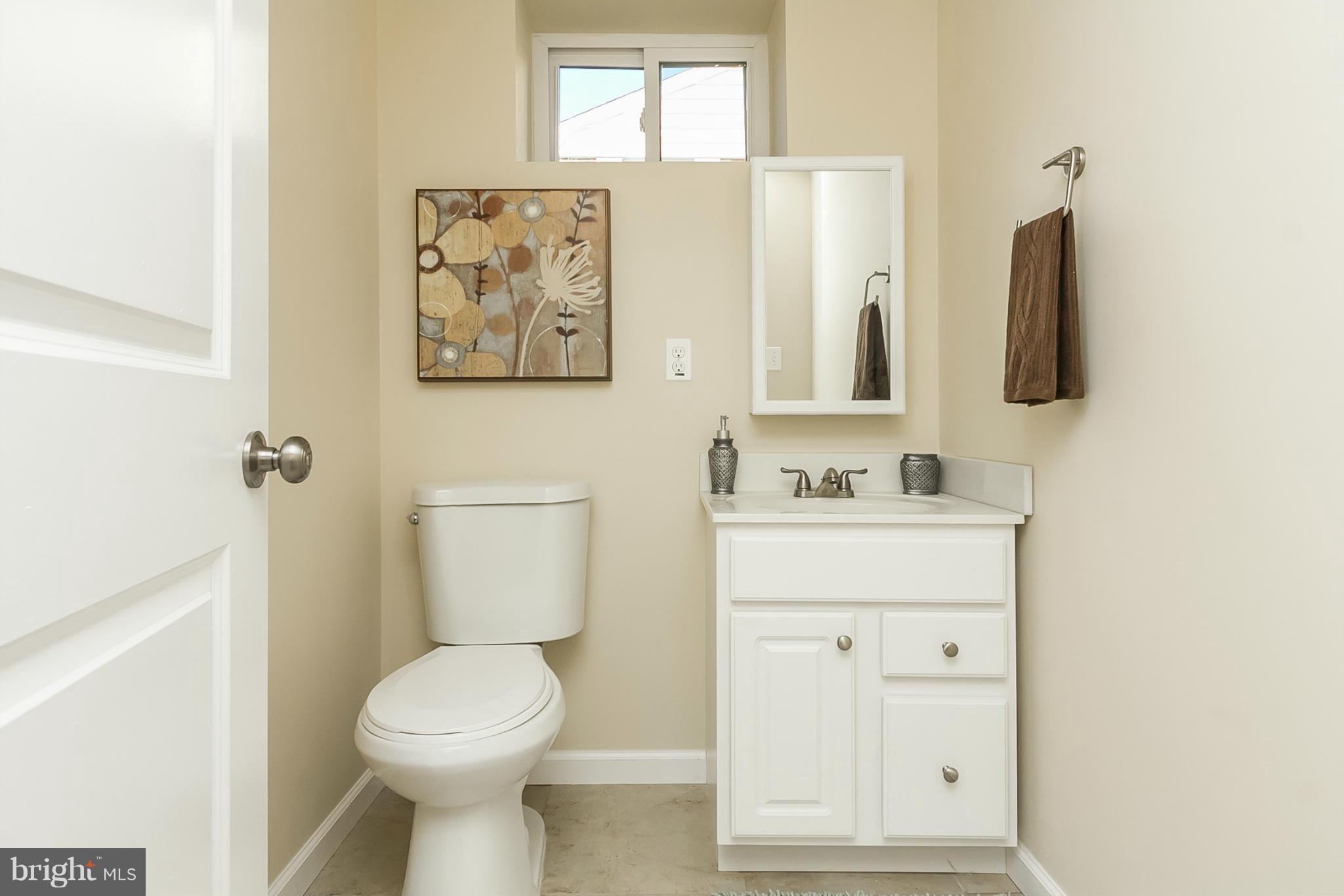3218 Fairview Road Baltimore, MD 21207 - Photo 19 of 30 Bath