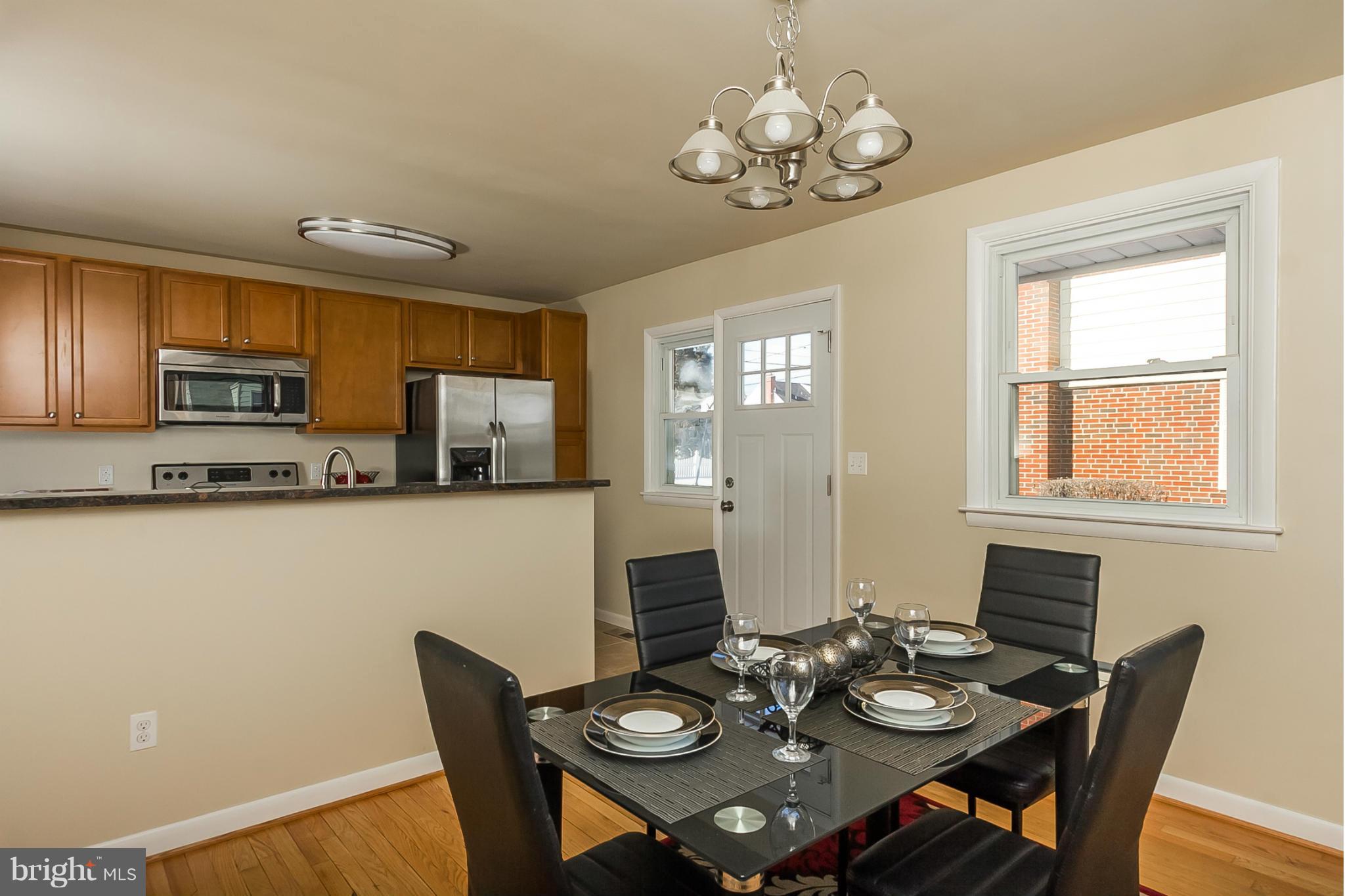 3218 Fairview Road Baltimore, MD 21207 - Photo 10 of 30 Dining Room