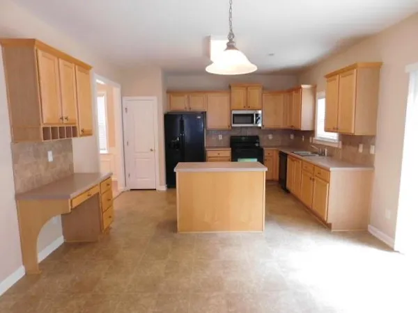 $2,450 | 3543 Aberdeen Way, Douglasville, GA 30135