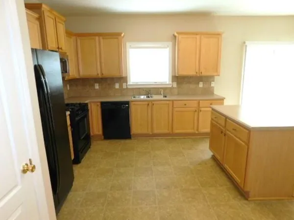 $2,450 | 3543 Aberdeen Way, Douglasville, GA 30135