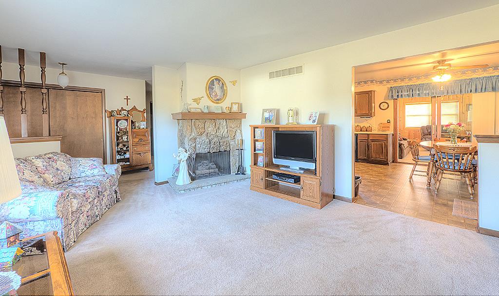 3122 Chancery Road Rockford, IL 61109 - Photo 4 of 25 Gallery Image 4