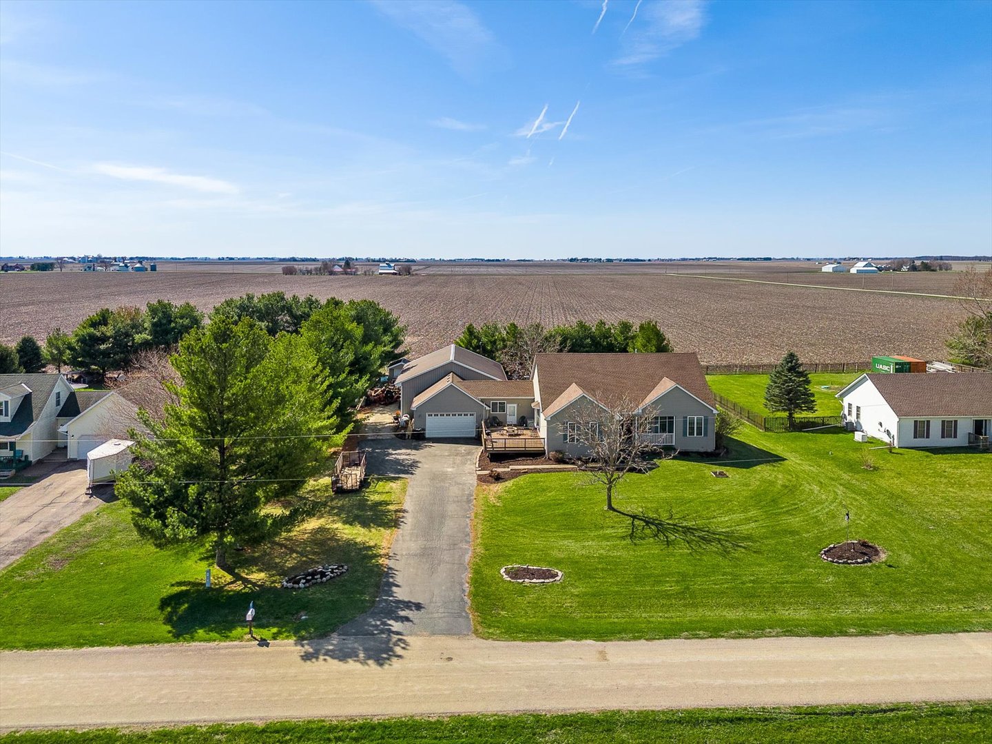 3885 East 2050th Road Serena, IL 60549 - Photo 1 of 35 Gallery Image 1