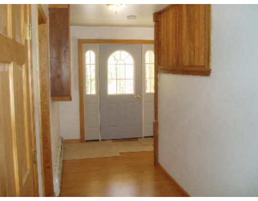 55 Chestnut Hill Road Warwick, MA 01378 - Photo 3 of 5