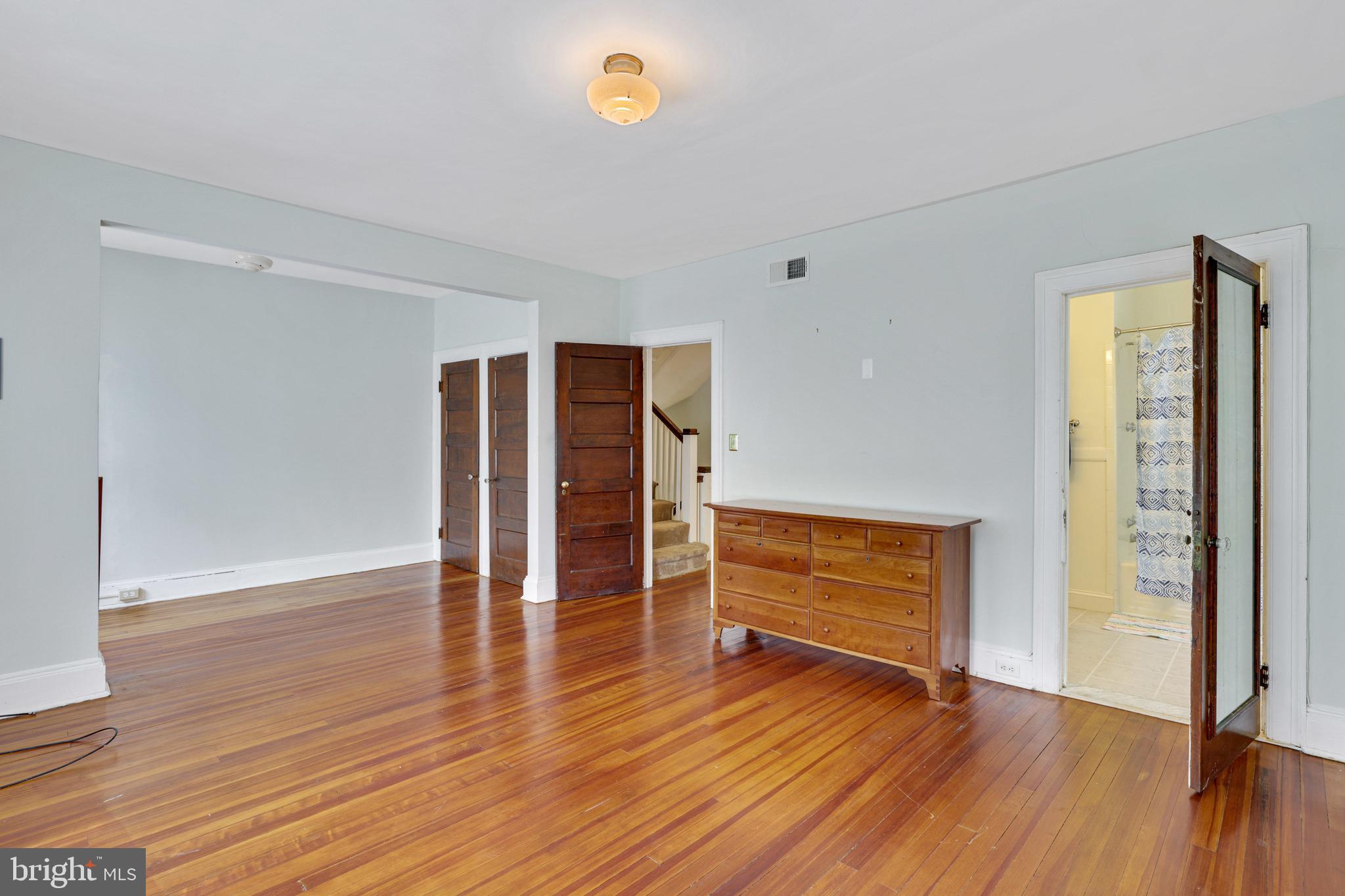 3915 Cloverhill Road Baltimore, MD 21218 - Photo 13 of 26