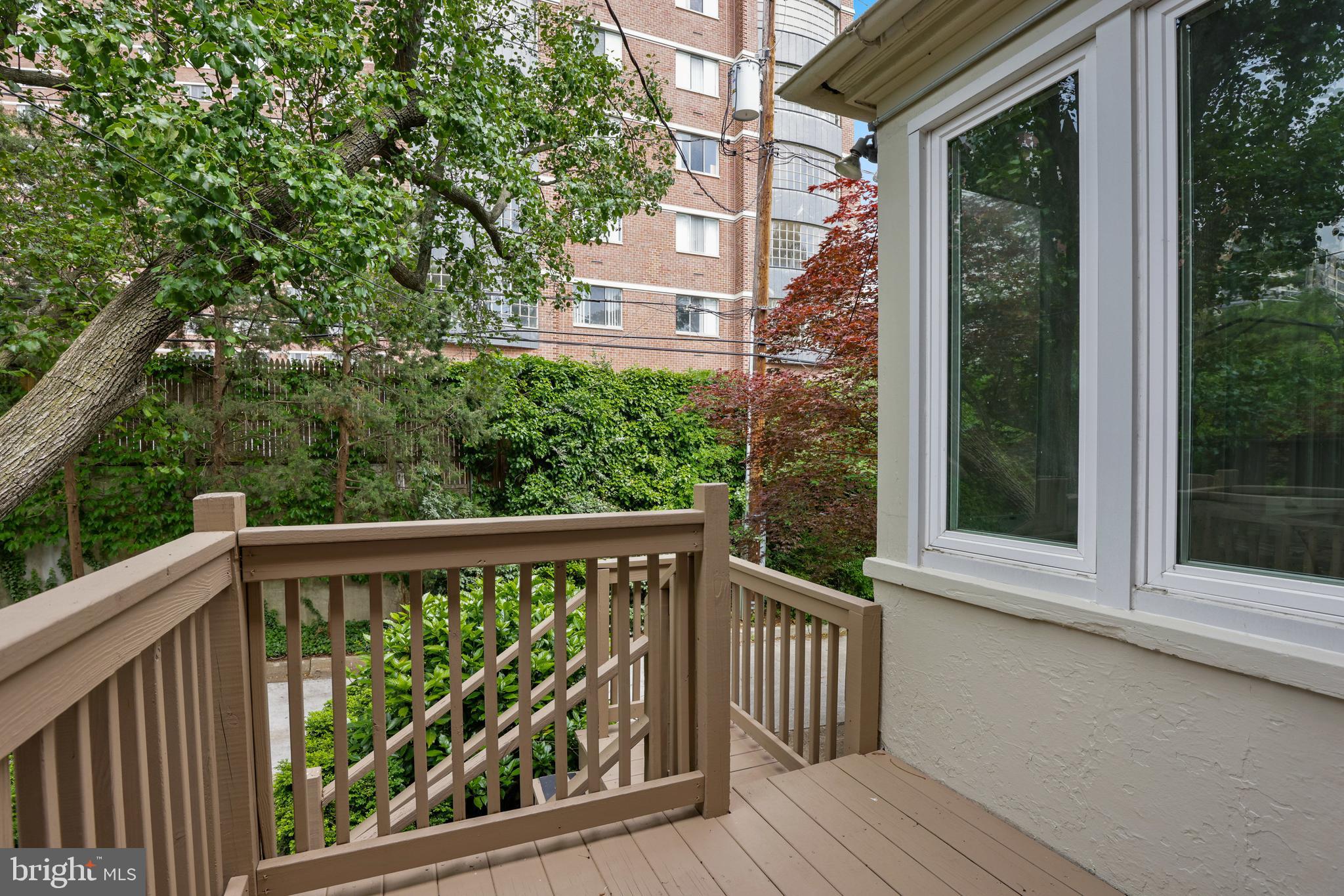 3915 Cloverhill Road Baltimore, MD 21218 - Photo 23 of 26