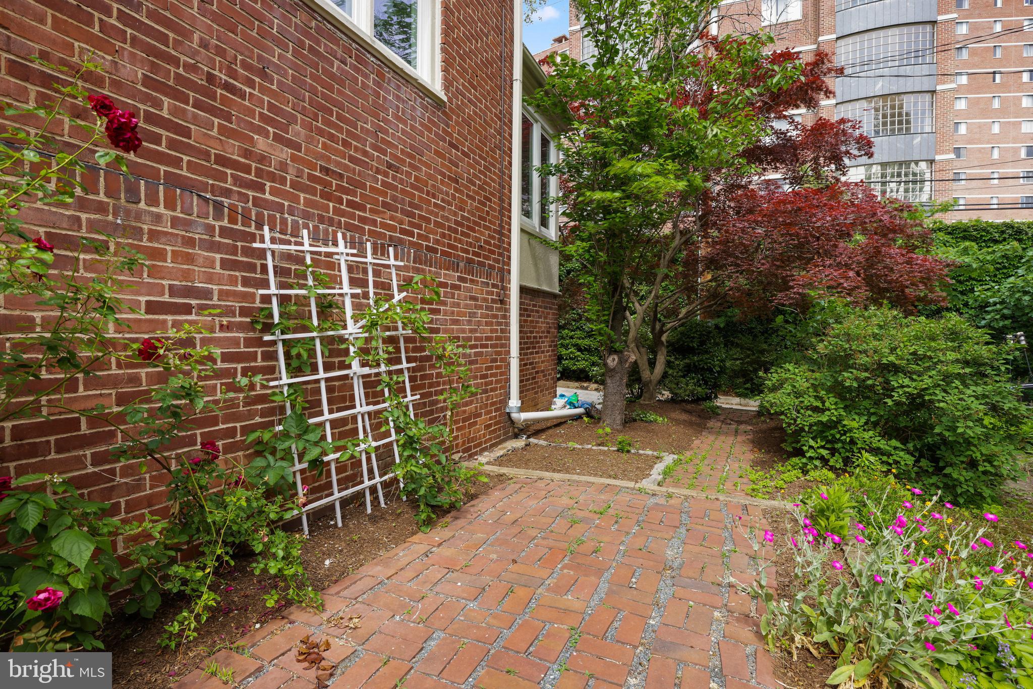 3915 Cloverhill Road Baltimore, MD 21218 - Photo 25 of 26